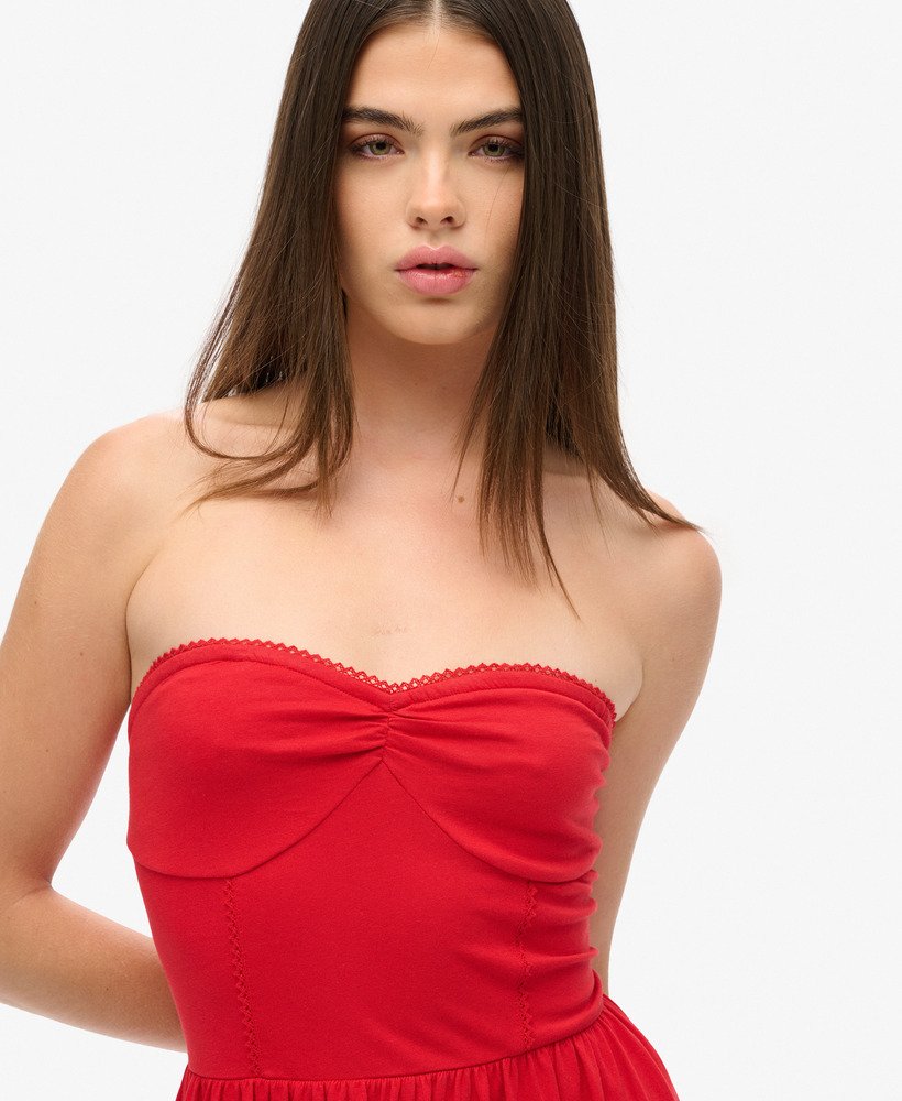 mini-jurkje met kanten bandeau uit de jaren 50 in risk red