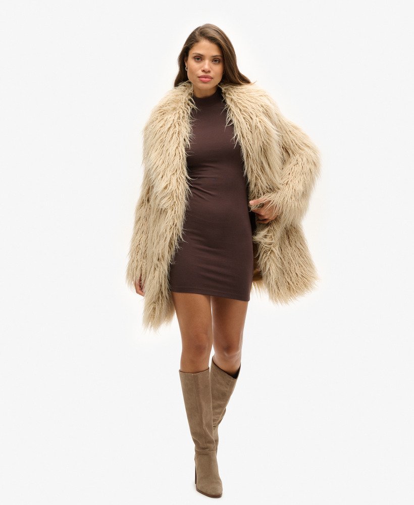 mini-jurk met hoge hals en lange mouwen van jersey in paarsbruin.
