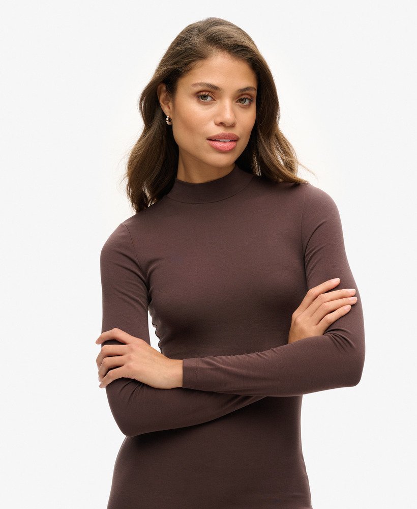 mini-jurk met hoge hals en lange mouwen van jersey in paarsbruin.