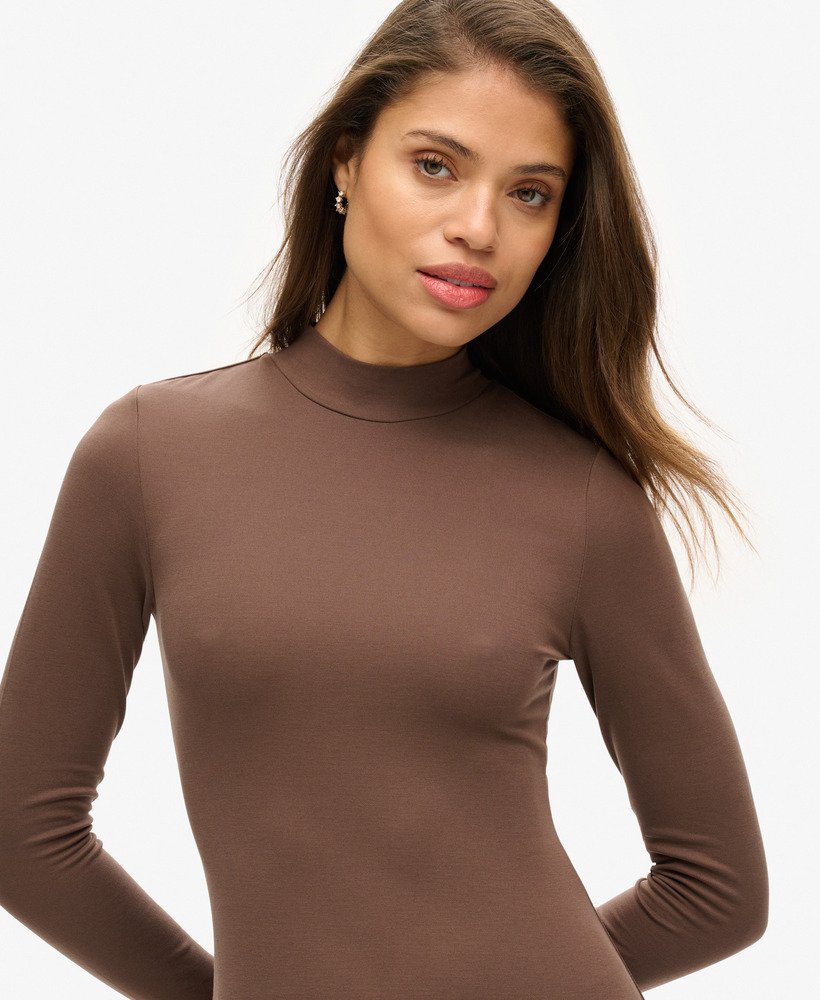 mini-jurk met hoge hals en lange mouwen van jersey in de kleur bracken brown.