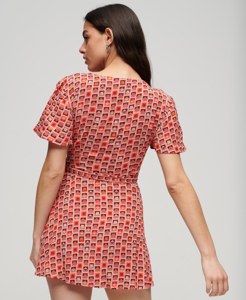 vintage mini-wikkeljurk in orla geo roze