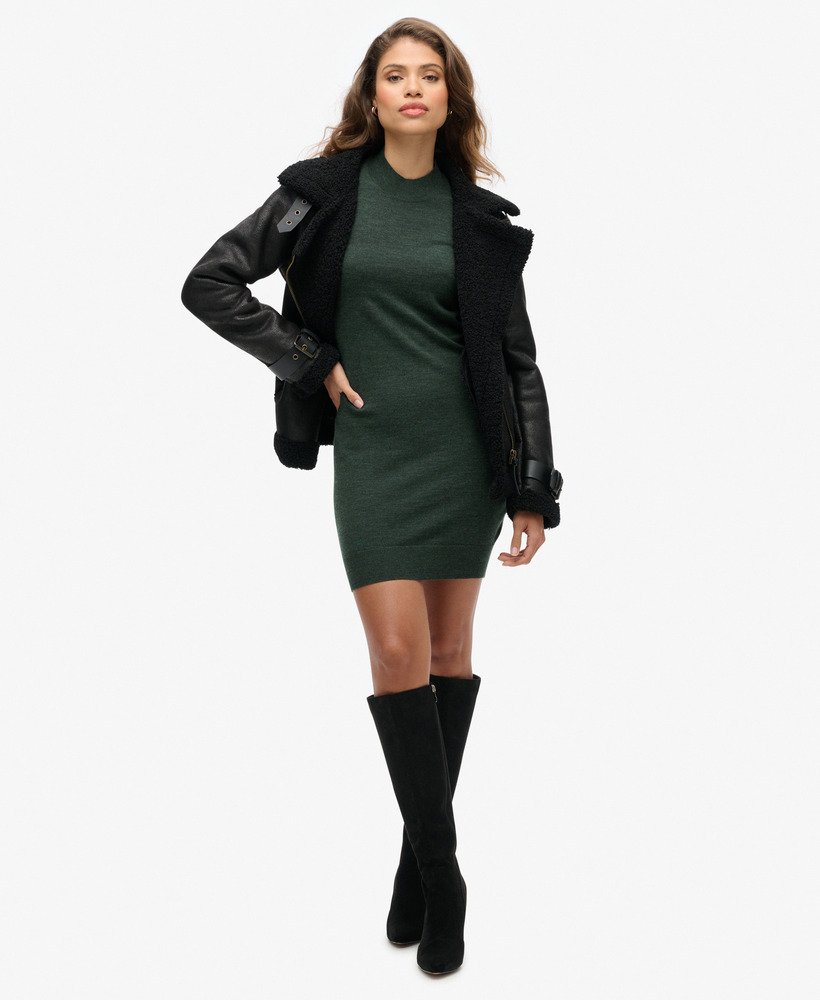 merino gebreide jurk met lange mouwen in een urban chique gemêleerde kleur.