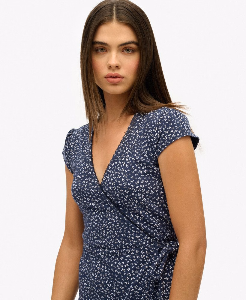 Essentiële sportkleding: wikkeljurk