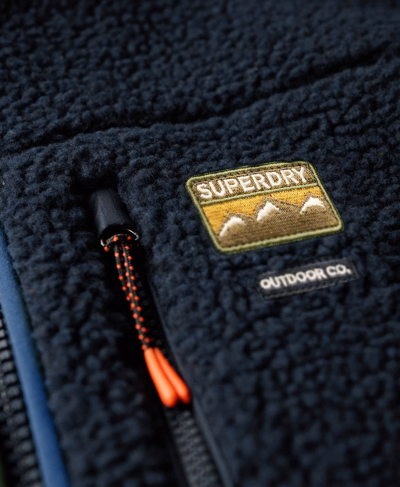 Outdoor fleece vest