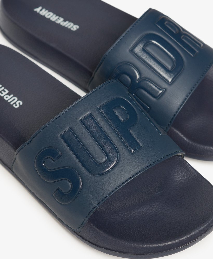 core pool sliders in diepblauw