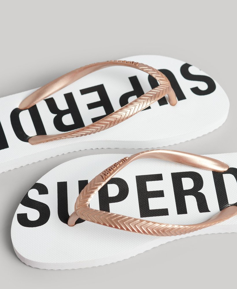 code core sport flip flops in opticmetallic rose