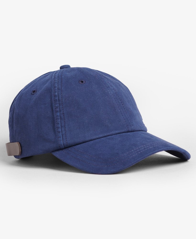 vintage geborduurde pet in diep marineblauw.