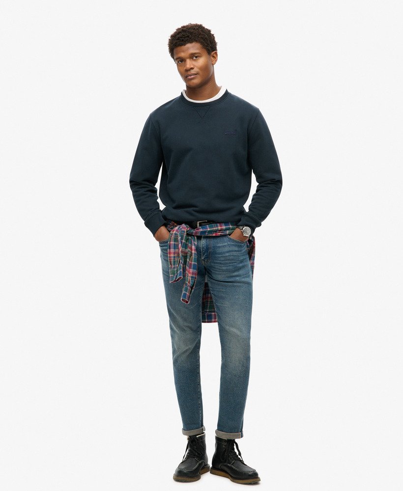 essential logo crew sweatshirt in eclipse navy
