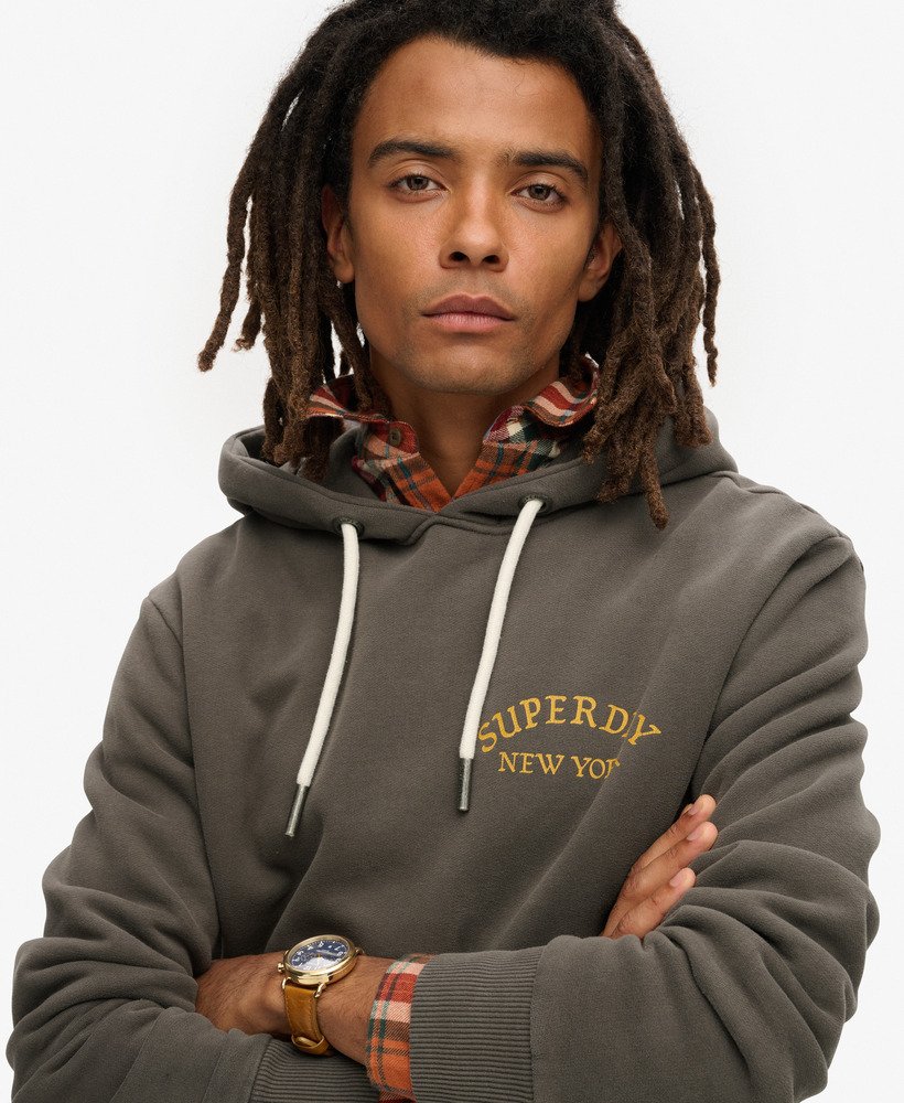 hoodie met tattoo-print op de rug losvallend model in vintage zwart.