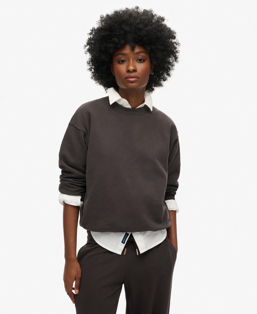 essential logo relaxed fit sweatshirt in bison black
