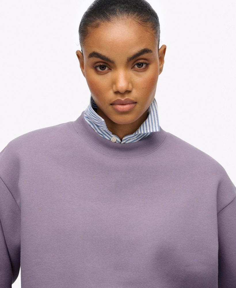 Essential Logo Sweatshirt