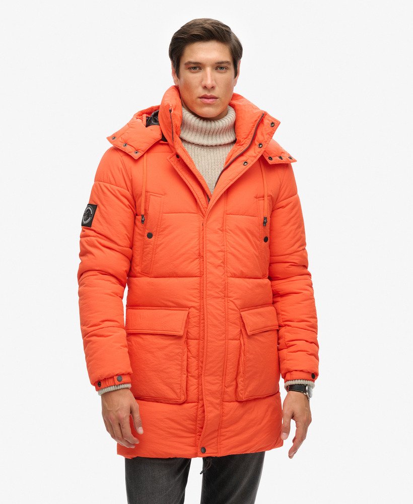 gewatteerde parka van expedition in opvallend oranje.