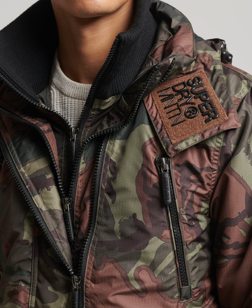 mountain sd windcheater jacket in army camo