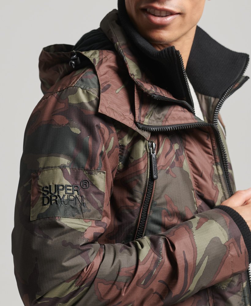 mountain sd windcheater jacket in army camo