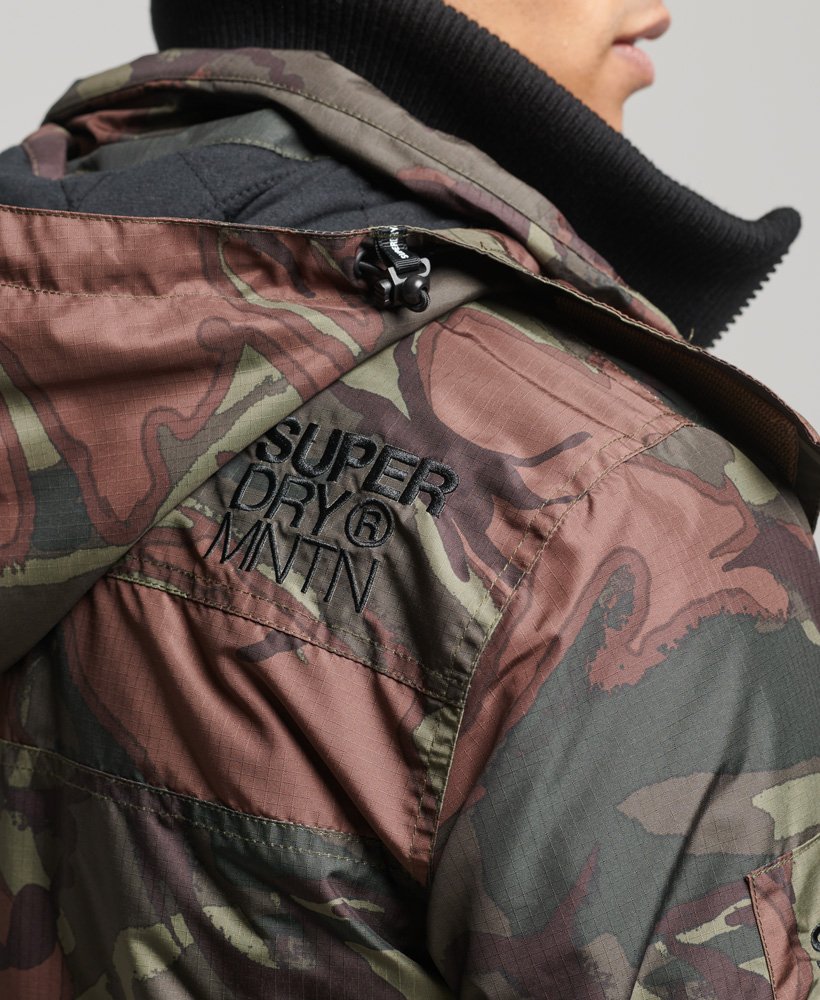 mountain sd windcheater jacket in army camo
