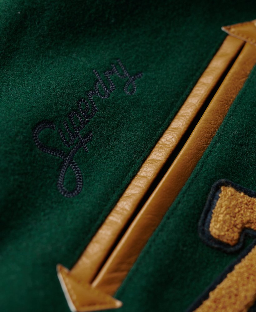 college varsity bomberjack met patches in emaillegroen