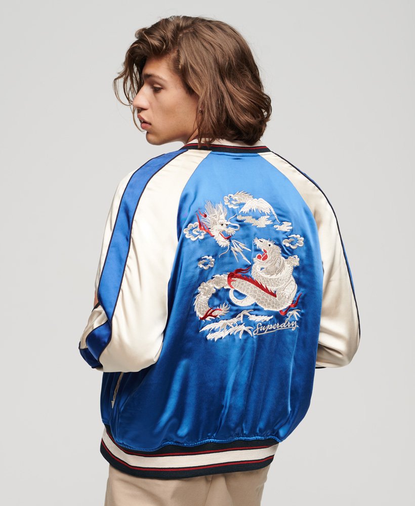 geborduurd sukajan bomberjack in mazarineblauw
