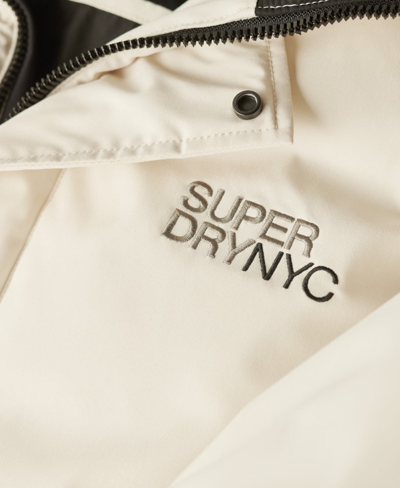city gewatteerde windparka met capuchon in nordic bone grey