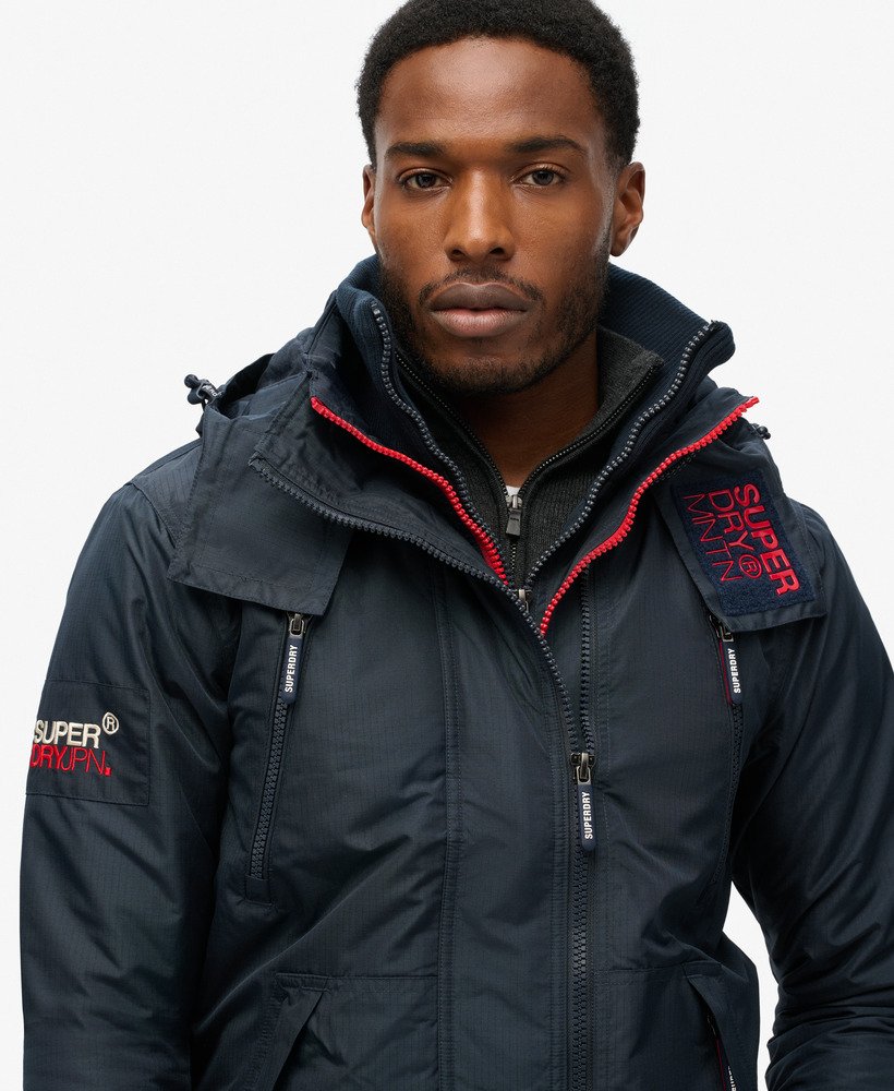 mountain sd windcheater jacket in nordic chrome navy