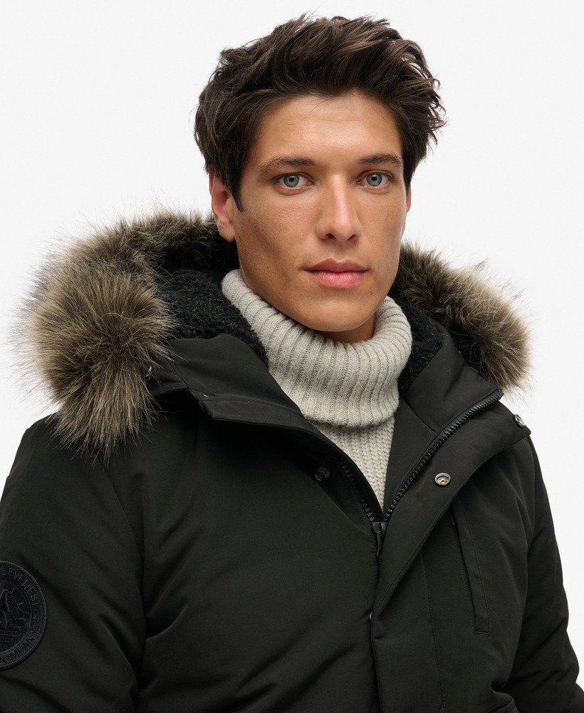 everest puffer bomberjack met capuchon in gitzwart