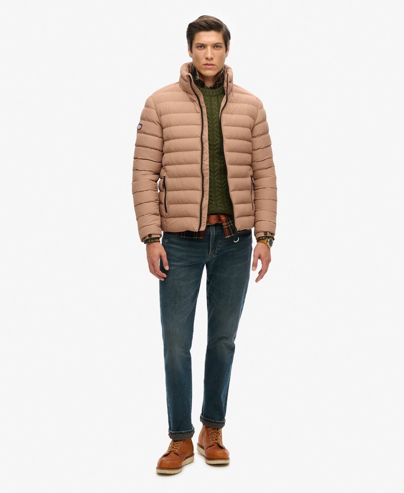 geborduurd gewatteerd jack van fuji in woodsmoke brown.