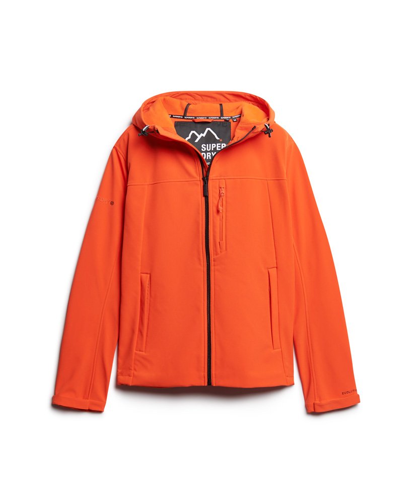 fleecegevoerde softshell-jas met capuchon in opvallend oranje.