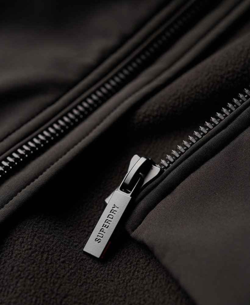 hoodie softshell trekkerjack in zwart