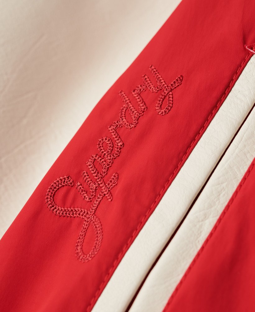 mascotte varsity bomberjack in varsity red