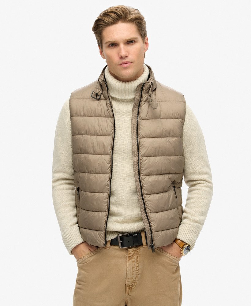 lichtgewicht gewatteerd gilet in diepbeige slubstof