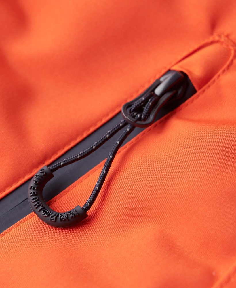 ultieme windbreakerjas in opvallend oranje