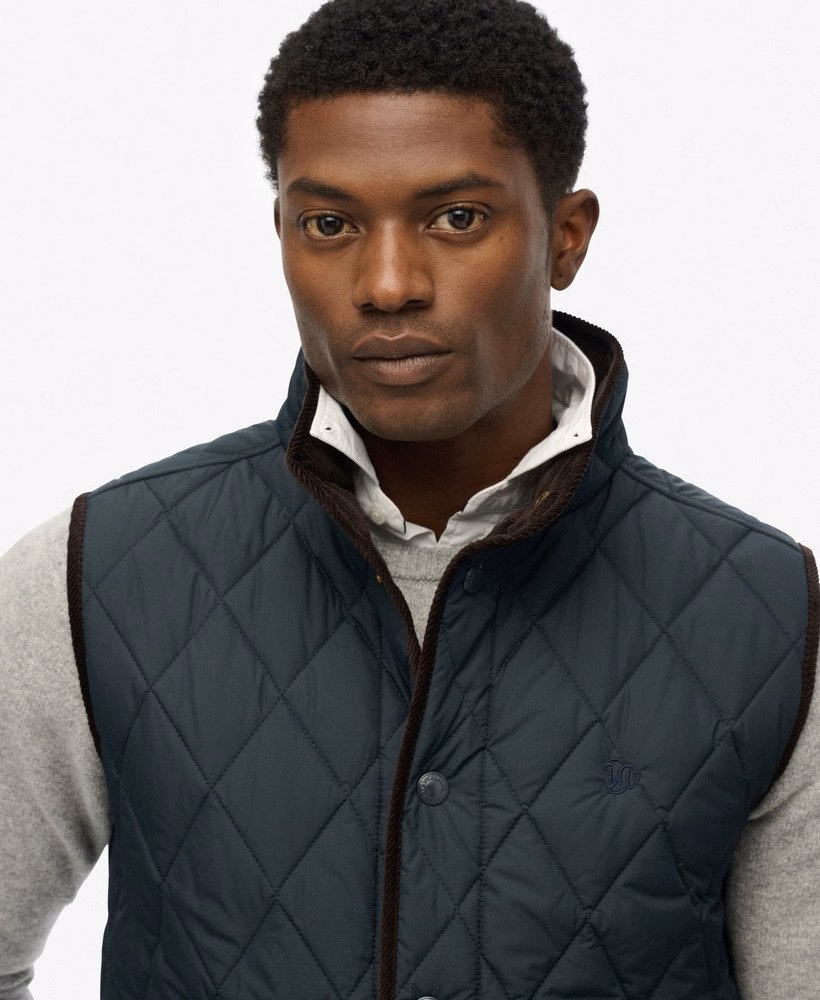 Gewatteerd vest in landgoedstijl
