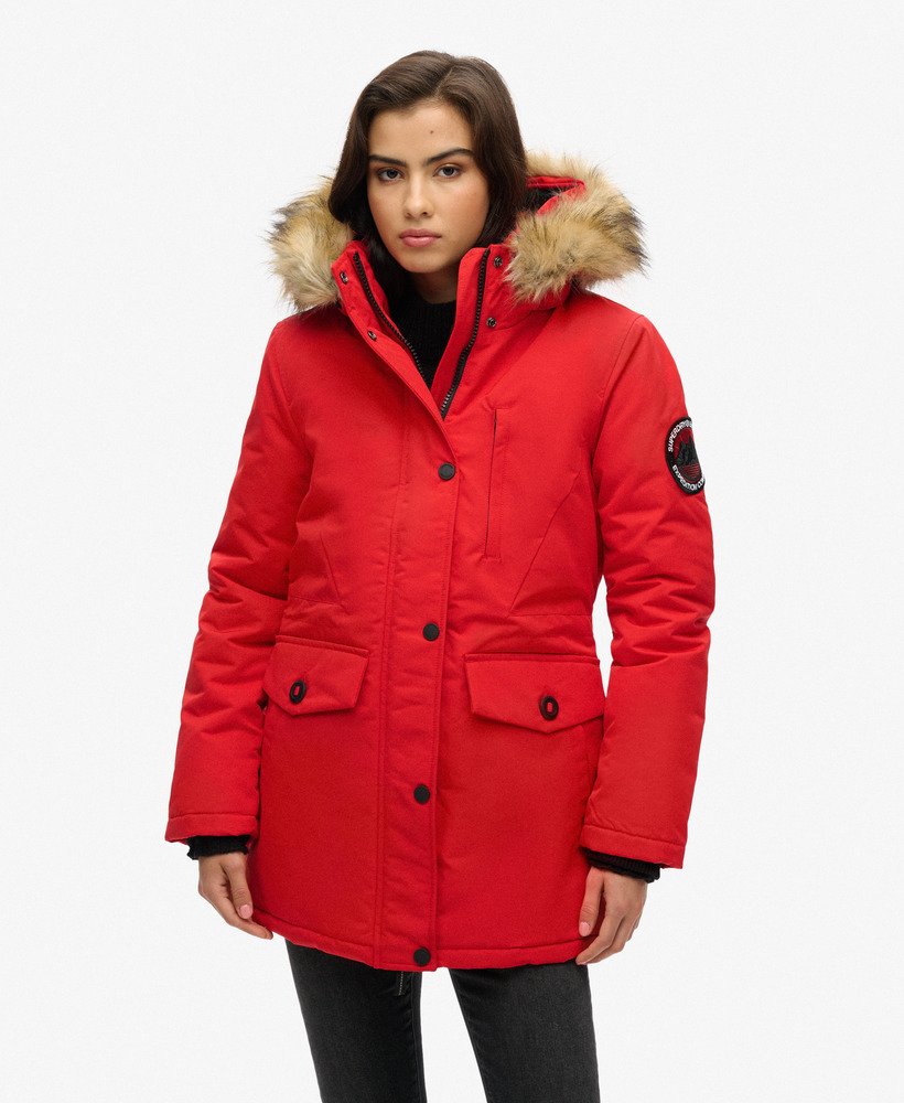 parka met capuchon van imitatiebont in de kleur high risk red everest-uitvoering