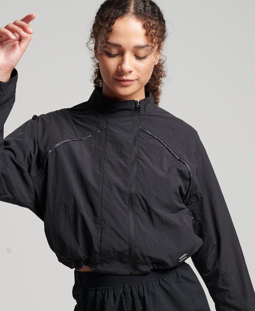 run cropped weatherproof in black