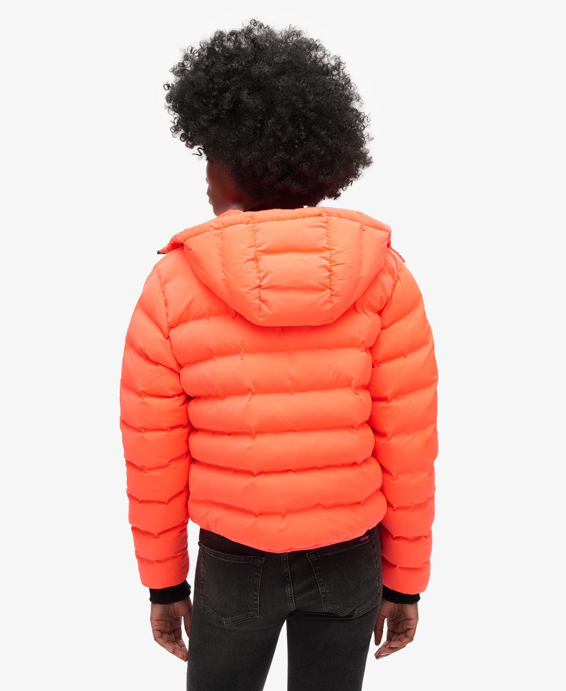 gewatteerde jas voor alle seizoenen in hyper fire coral
