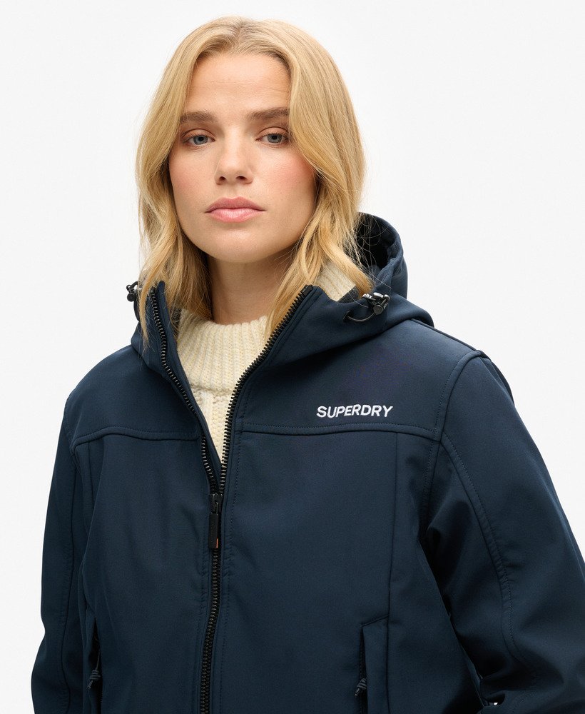 code trekker softshelljack met capuchon in eclipse navy