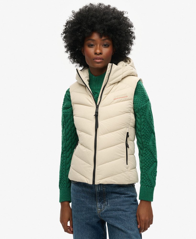 capuchonvest van gewatteerde microvezel in pelikaanbeige