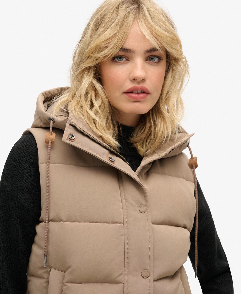 everest gewatteerd vest met capuchon in fossielbruin