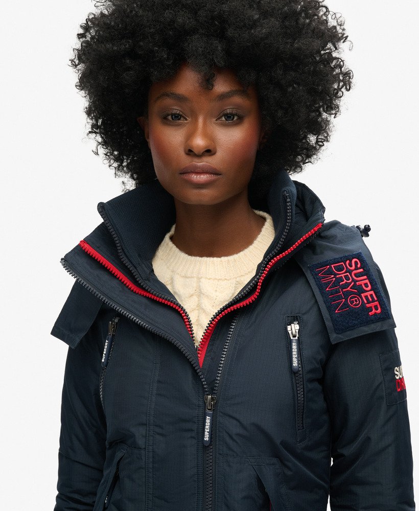 mountain sd-windcheater jacket in nordic chrome navy