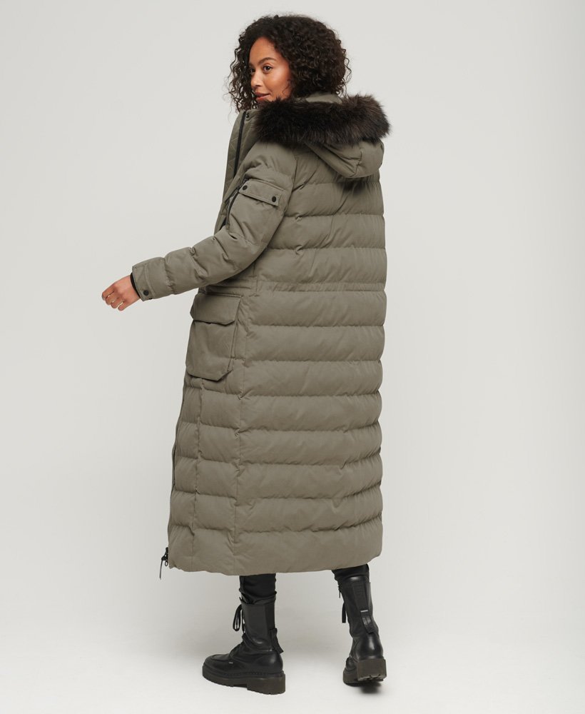 parka met capuchon van imitatiebont lange uitvoering in donker kaki.