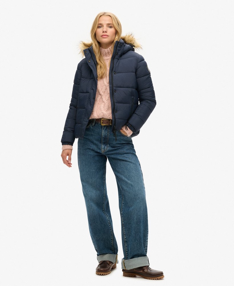 korte pufferjas met capuchon van imitatiebont in eclipse navy
