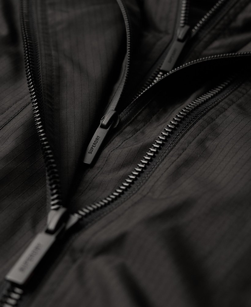 code sd-windcheaterjack in zwart met rasterpatroon