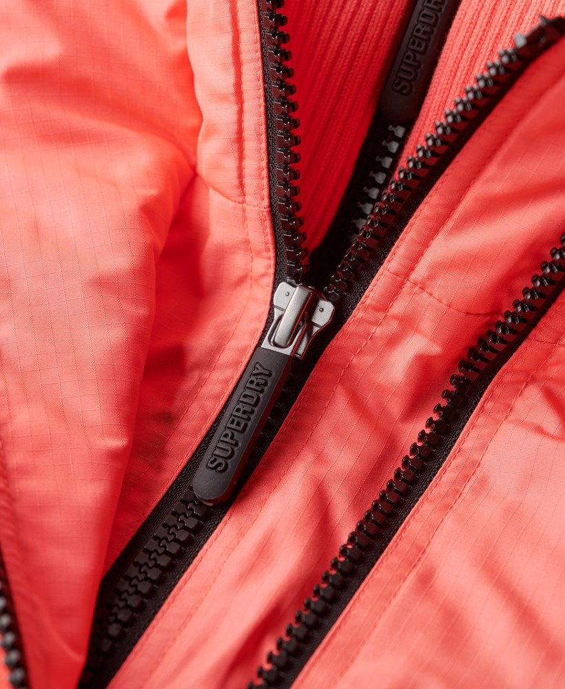 windjack met capuchon in hyper fire pink