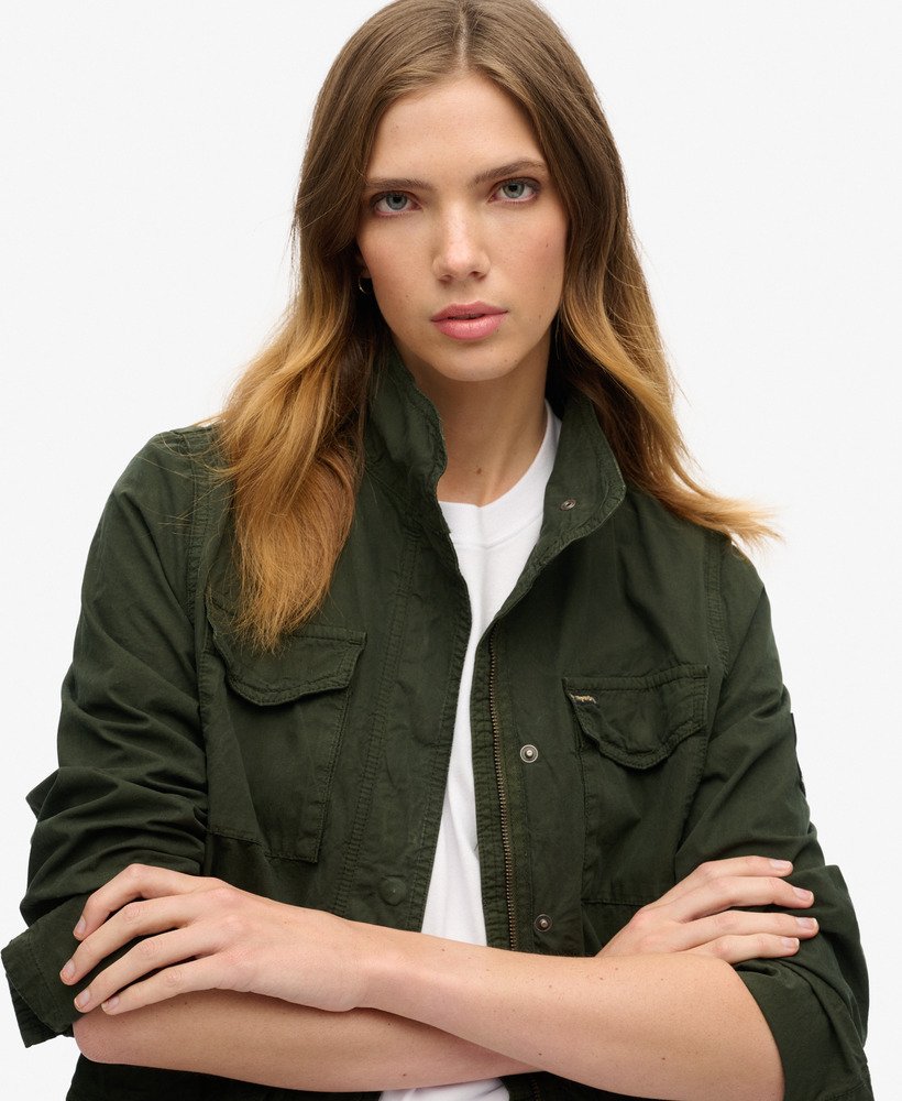 st tropez m65 versierde militaire jas in olijfgroen afkomstig uit overtollige goederen.