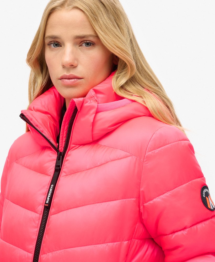 gewatteerde jas met capuchon van fuji in hyper fire pink