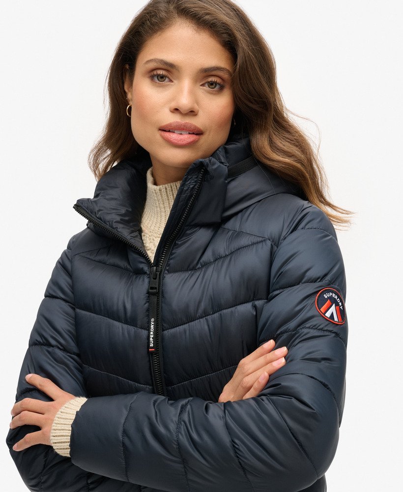 gewatteerde jas met capuchon van fuji in eclipse navy
