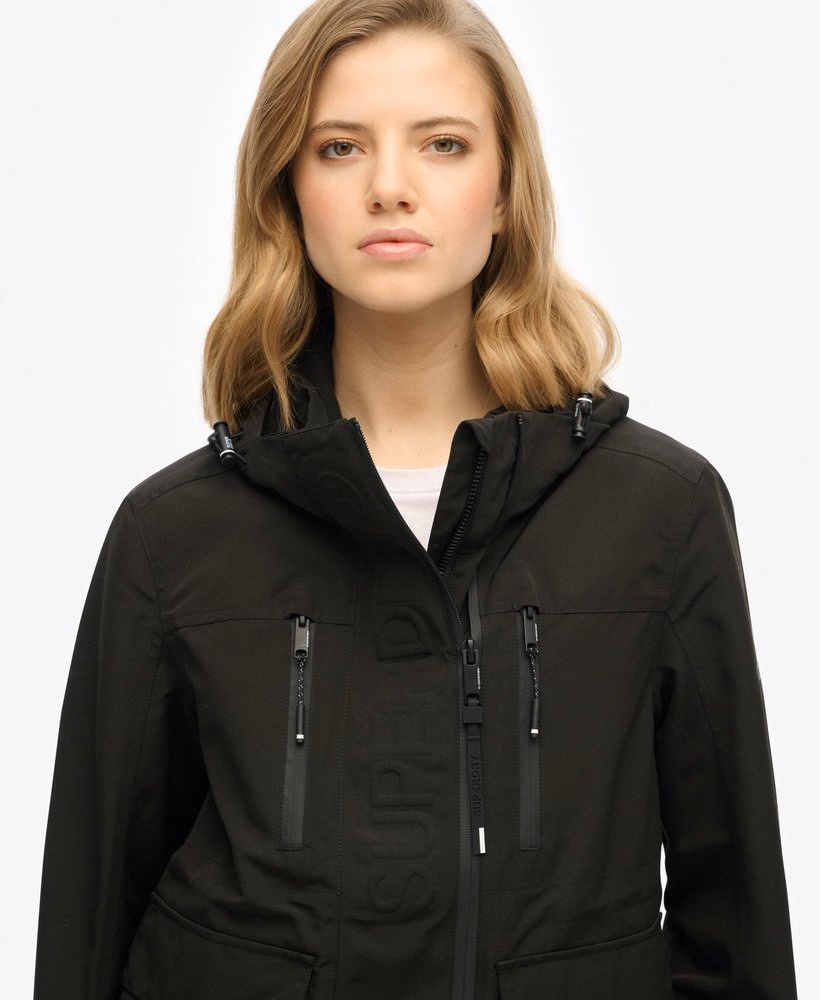 Capuchon Ultimate Tech Windbreaker