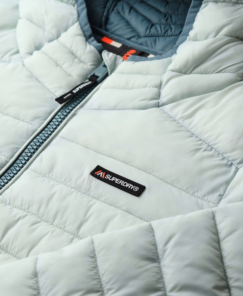 Gewatteerde jas met capuchon van Fuji Lite, middellang model
