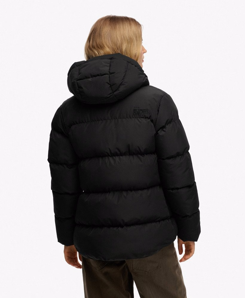 Sportieve pufferjas met capuchon, middellang model