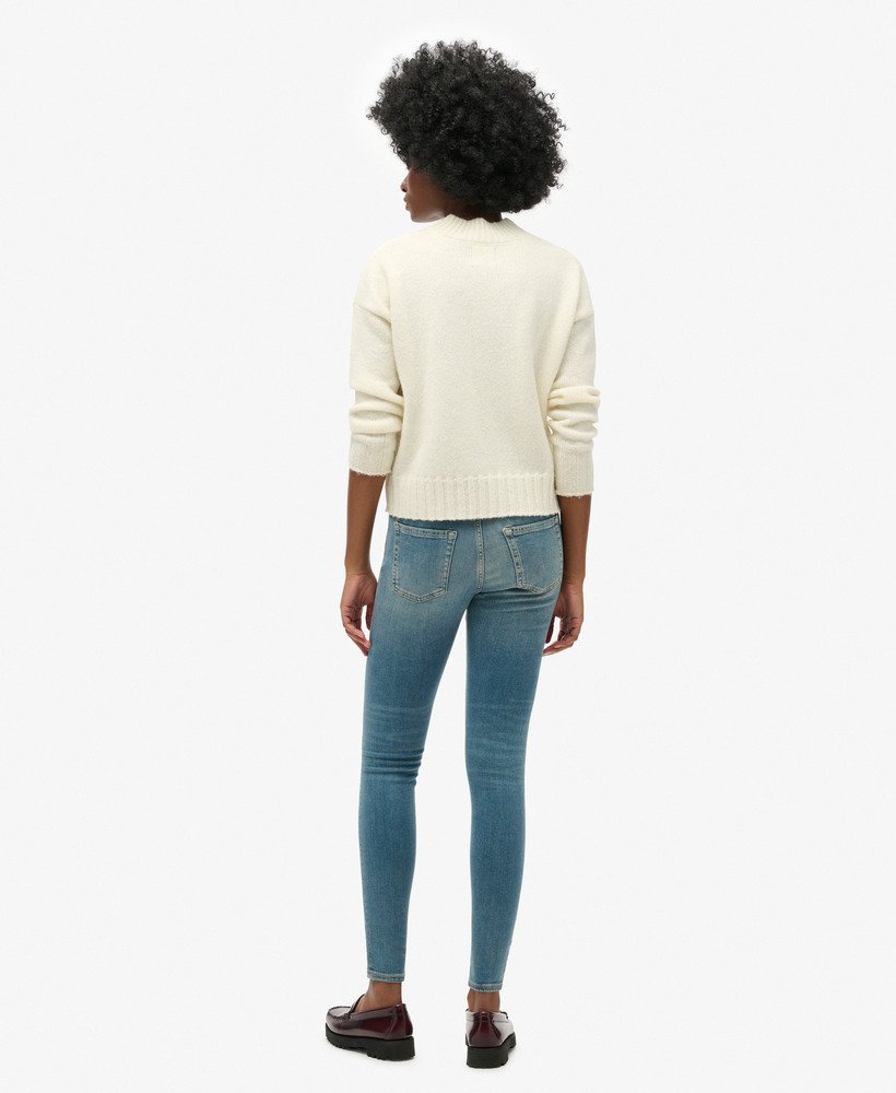 vintage skinny jeans met middelhoge taille van biologisch katoen in salem mid blue.