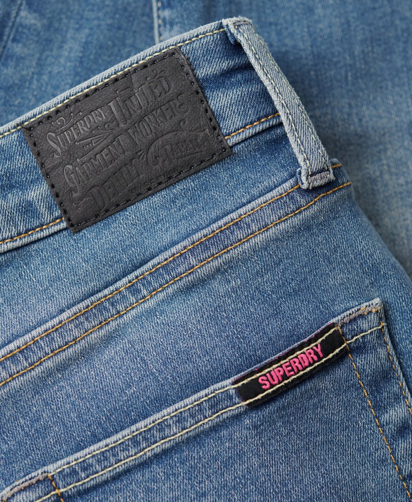 vintage skinny jeans met middelhoge taille van biologisch katoen in salem mid blue.